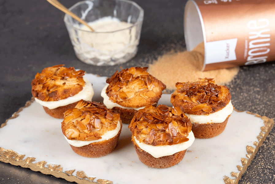 Bienenstich Muffins mit Low Carb Pudding