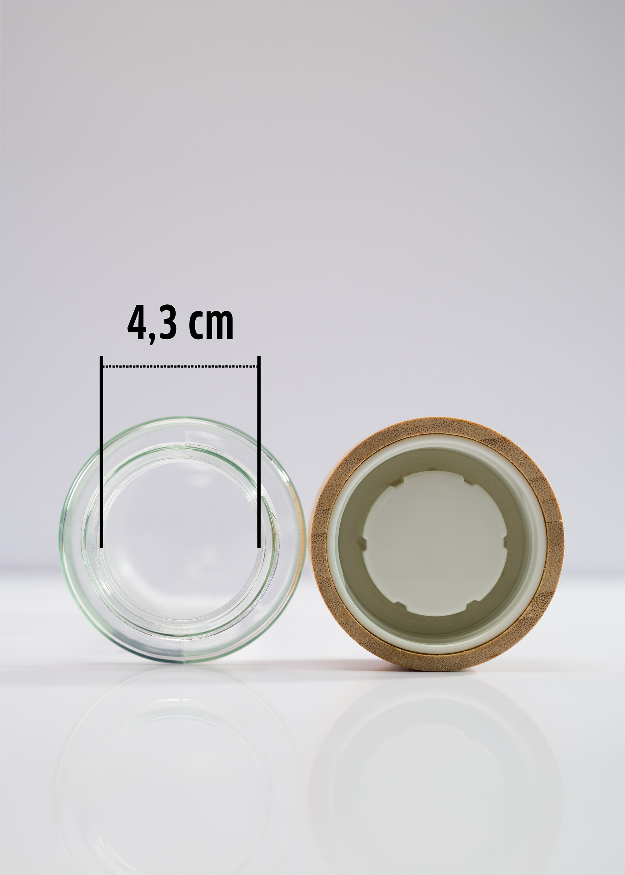 Trinkflasche aus Glas & mit Bambusdeckel
