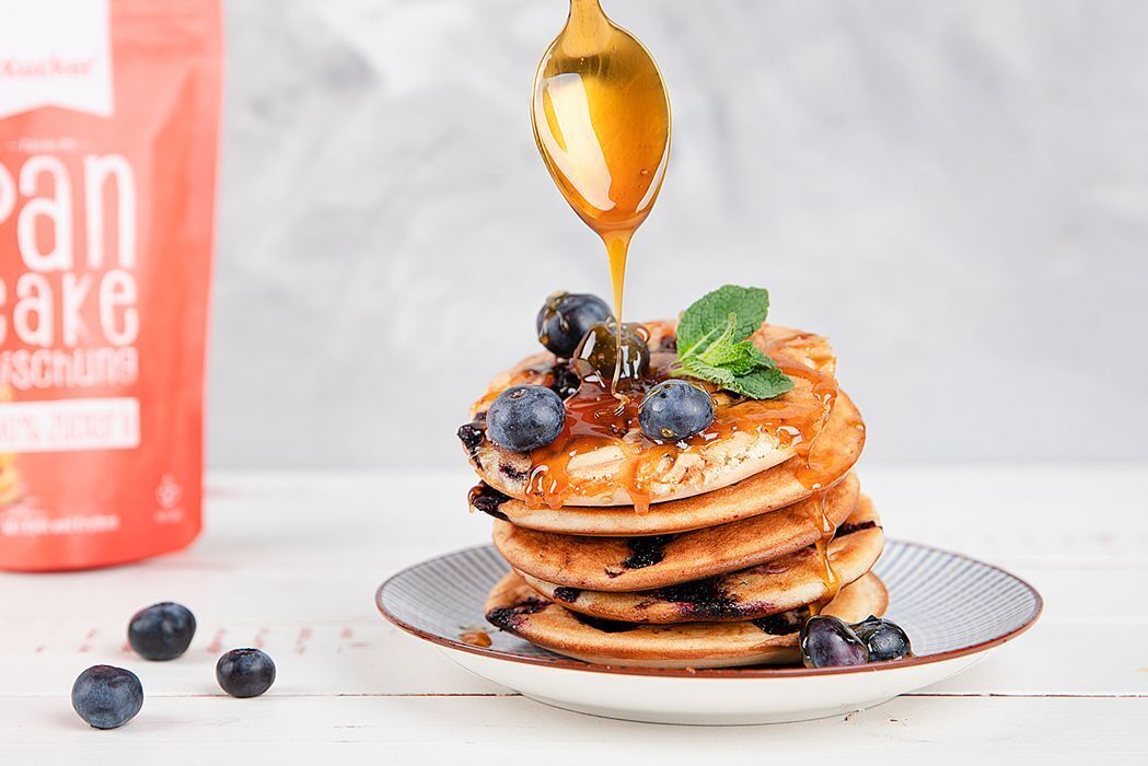 Vegane Pancakes mit Blaubeeren