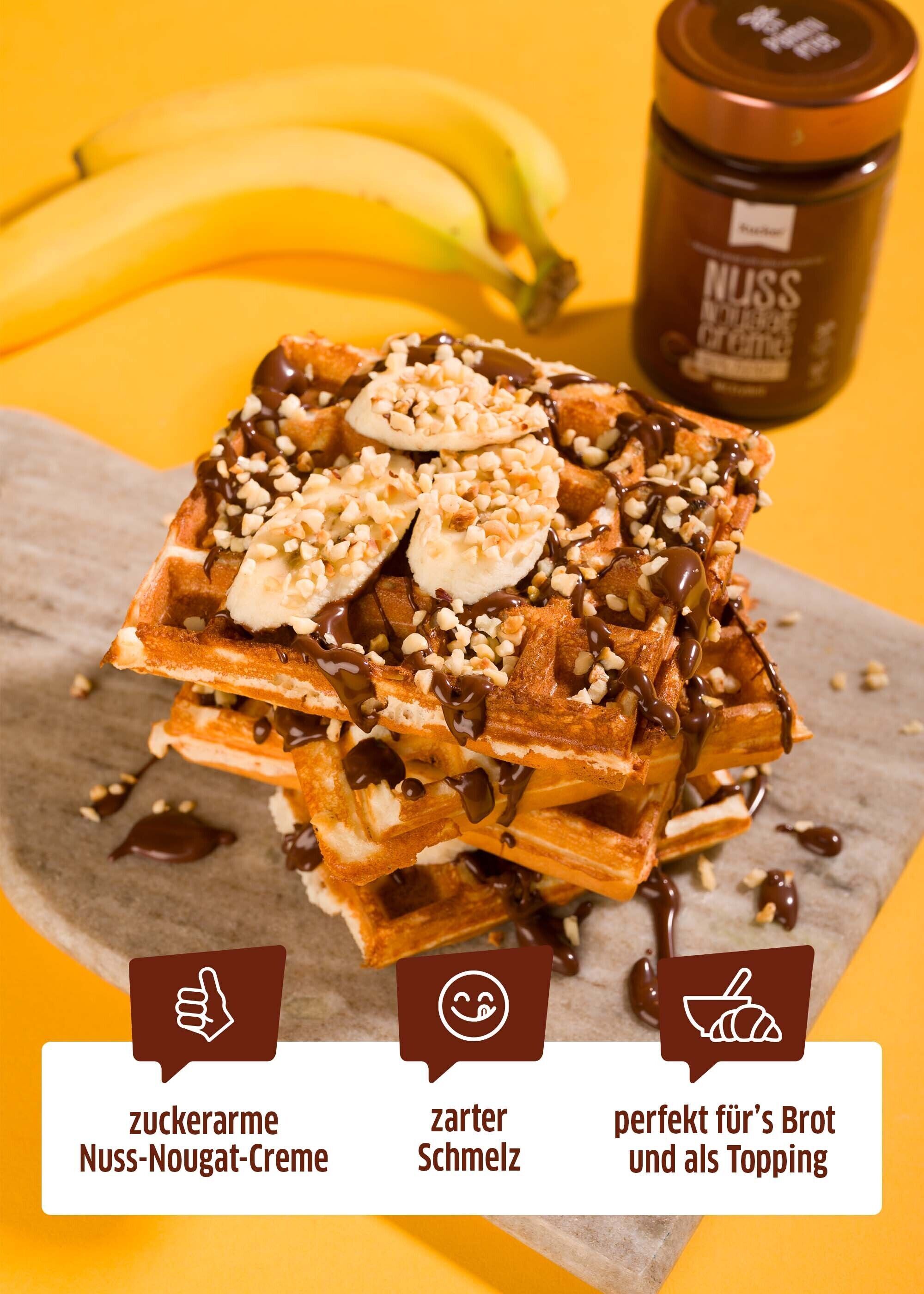 Nuss-Nougat Creme ist das perfekte Topping für Waffeln oder Aufstrich auf's Brot