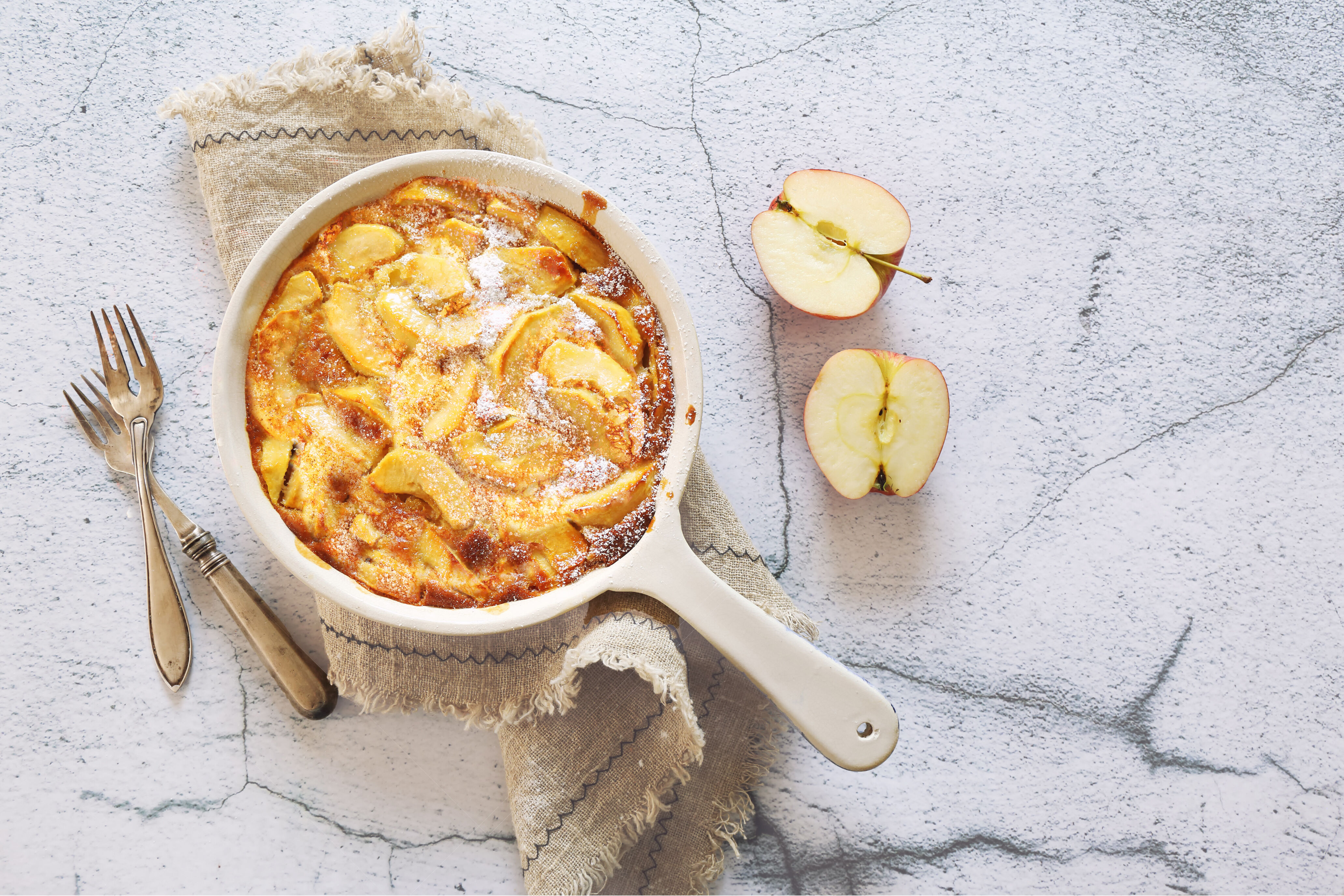 Kleiner Apfelkuchen mit Vanillexucker